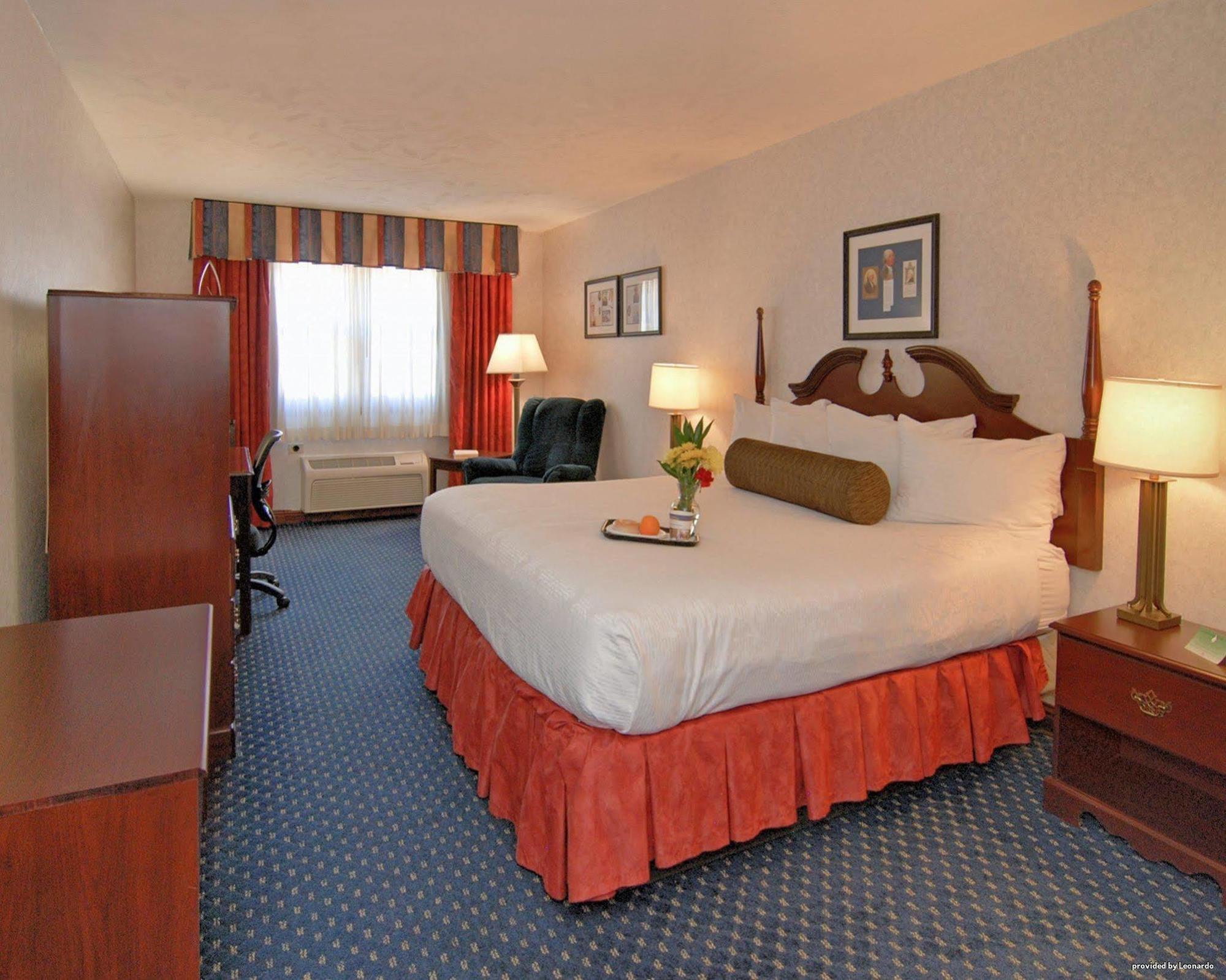 Baymont By Wyndham - Omaha Hotel
